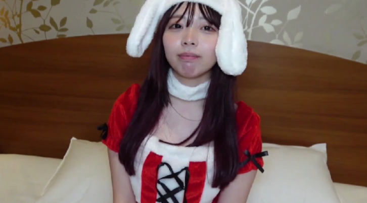 FC2 PPV 4719294【无码流出】 関西弁が可愛い西野〇瀬似の乃木坂系JD。純粋無垢な笑顔で浴衣ﾃﾞｰﾄ。温泉潮吹きの敏感ま〇こに膣奥射精。