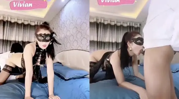 极品反差女神〖Vivian〗你的女神有钱人的玩物，自己掰开小骚逼让大鸡巴插入 直入花心 被操到痉挛失声