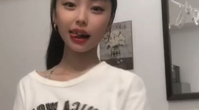 福建卫生职业技术学院 刘睿琳 被金主包养 宿舍揉奶自慰 呻吟声娇软勾人 诱惑十足！