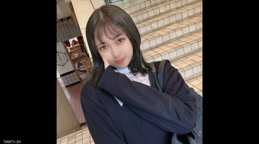 fc2-ppv 3171041【无码流出】 一名女学生对我的行为表示怀疑，这暴露了我别有用心的行为......我把她带进一个封闭的房间，并在她体内射精