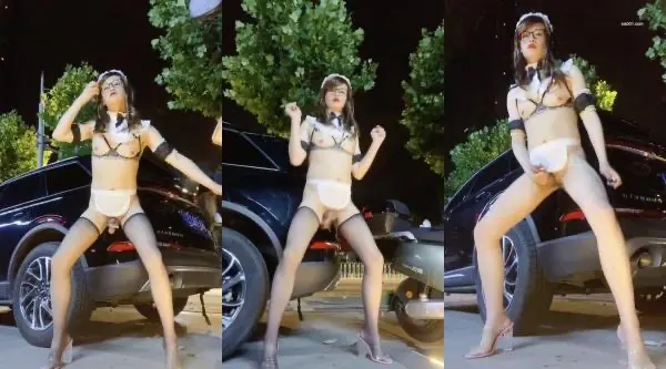 眼镜伪娘露出紫薇 晚上没有性生活的人出来自娱自乐一下 射的时候应该有个人蹲底下接着就好了 射的超多