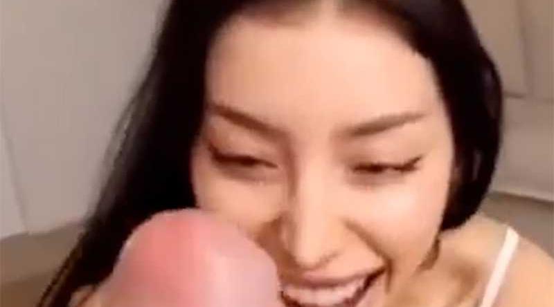 猎奇大赏！少见的欧美巨根 比妹子腿都要粗 这要插穴里不得把逼干漏了？