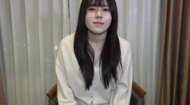 FC2 PPV 4826663【无码】 おとなしそうな感じの黒髪美女！Ｈなことになると凄く積極的ですんなり顔射と中だしを許してくれる最高な女性！　※特典高画質