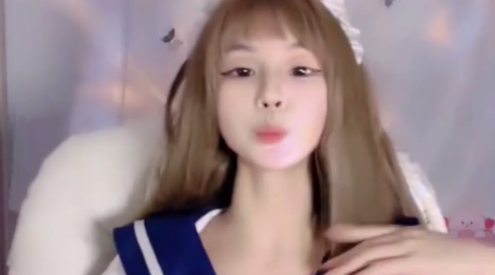 国产直播.高颜值女神盲盒系列-小欲兔_青春无敌_清纯反差萝莉_道具自慰呻吟_舞蹈诱惑_1