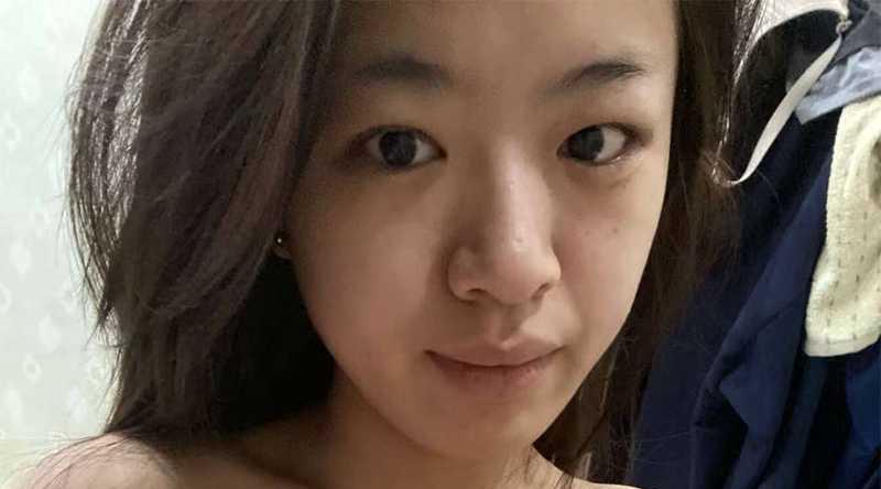 黑龙江母狗 宋文一 为借裸贷穿丝袜露脸自慰 玩的太投入高潮喷水 给债主都整不会了！