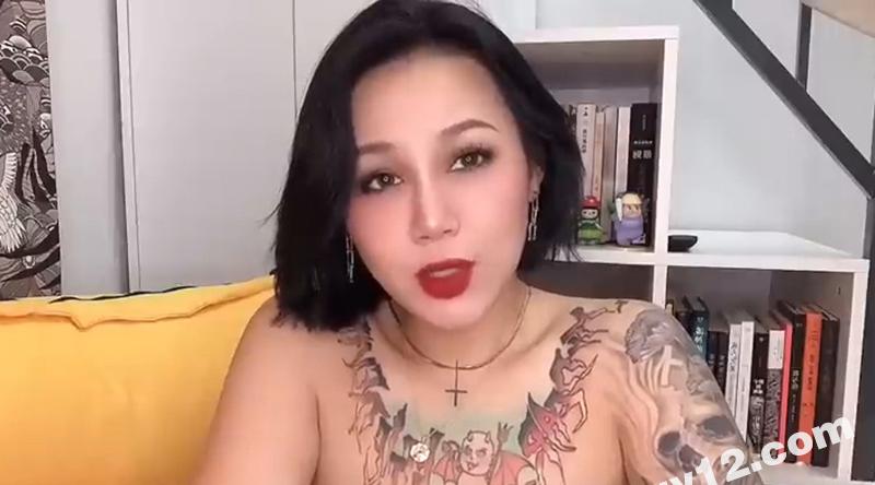 喷泉乔老师性爱课之淫语调教 做爱时如何在床上说脏话 把女友骂湿主动想要！