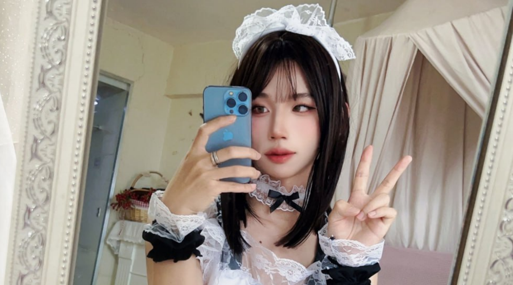 【男娘】推特男娘浪浪小天使女仆装对镜自慰