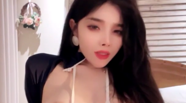 国产直播.高颜值女神盲盒系列-白熙_现实版妲己喷水妖姬~美乳白虎粉穴 自慰疯狂喷水