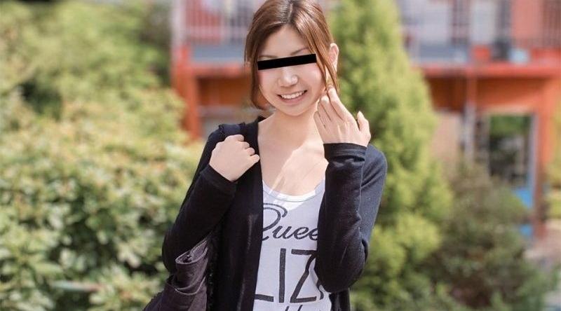 10musume_032626_01【无码】 盯上馬上做愛搭訕在街頭徘徊搞3P 美鈴惠美里