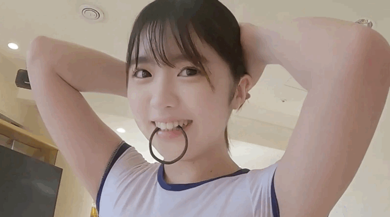 FC2-3393451 なつきちゃんの白レオタード姿は天使でした！髪をかきあげお口いっぱいに頬張りました