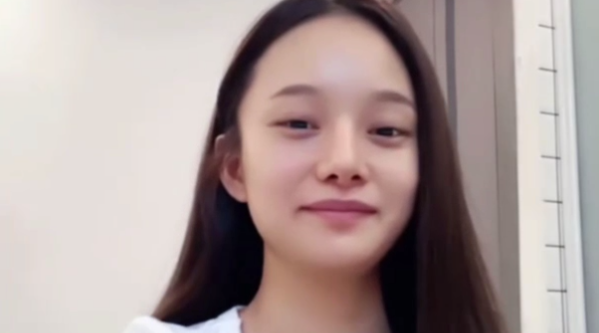 国产直播.高颜值女神盲盒系列-乐宝_素颜女学生!_模特身材自慰啪啪尿尿_2