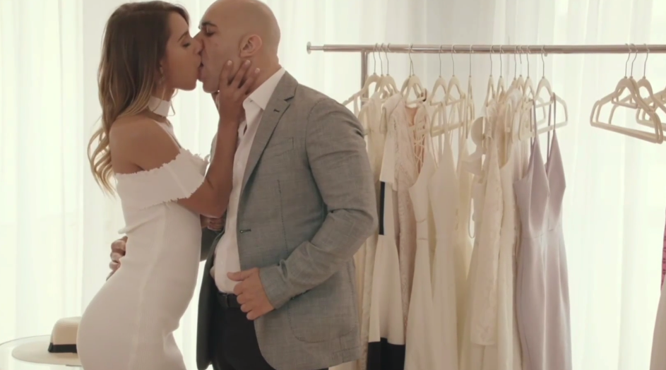 IG模特勾引她的造型师