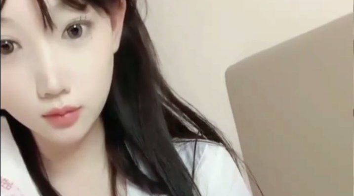 国产直播.高颜值女神盲盒系列-闻闻酱】00后纯欲美少女.丝袜足交.约啪炮友无套内射.道具自慰外嗨了-v1