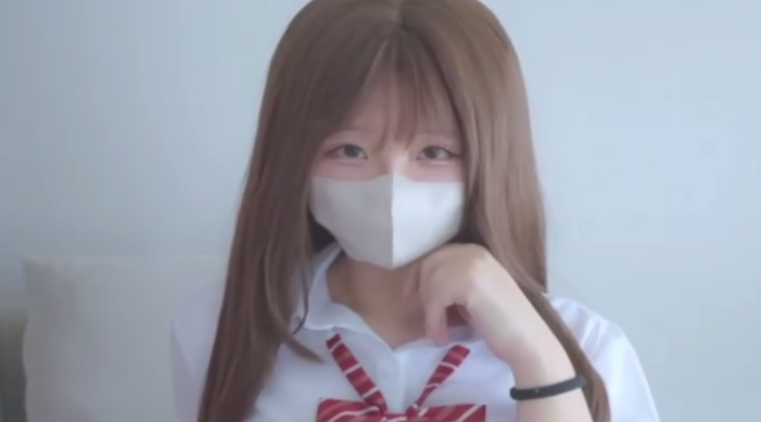 saku_j_大尺度_白袜袜格罗丫_小萝莉无码首次被干！