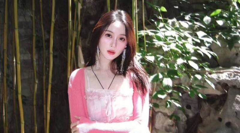 河北艺术职业学院 王丽莎 性爱视频流出 情趣玩具手铐眼罩调教 无套后入猛操到高潮失控！