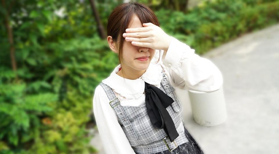 020924-001【无码流出】出道第88卷“在SNS上发现的想要被现场攻击的女孩”