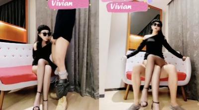 美腿尤物极品反差女神【Vivian】超薄黑丝顶进小BB，隔丝艹小姐姐逼逼 几下就顶的白浆泛滥了，一插进去秒变小荡妇