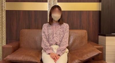 FC2-PPV-4659049 【可以中出】和秒射男友交往的大学生NTR。被另一个男人的阴茎插进她体内的快感逐渐增加。当 Miya 下来并想要怀孕时，她就不负责任地被内射。