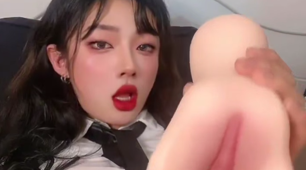 【CD】推特calmjinnbare假阴具自慰