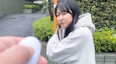 FC2-PPV-4661583 首拍*21岁美胸女儿，用遥控震动器进行羞辱性游戏。她湿透而敏感的阴部一次又一次地达到高潮！