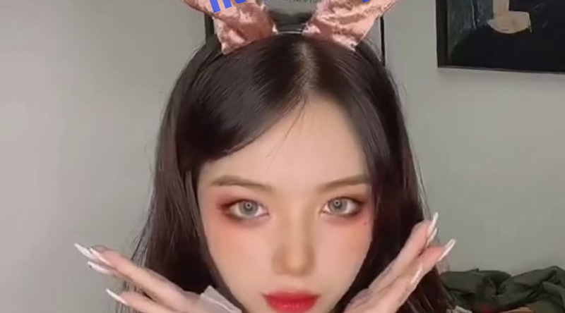 高颜值空姐 淇淇 不雅视频曝光 女仆装舔屌服务金主 黑白网袜后入爆操 呻吟甜美动人！