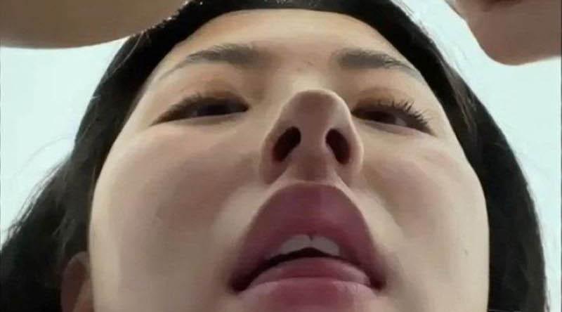 22岁美女惨遭男闺蜜偷袭爆肛 之后直接口交导致感染幽门螺杆菌 在线求助该怎么办 真是炸裂啊！上