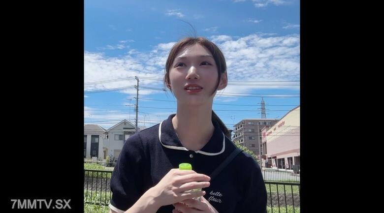 FC2-PPV-4517034 我只有一个男性朋友，无法无天的束缚19年的推力（Threlder）面部“冲动”，*检查奖励有限