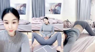 完美御姐！【白月光小姐】复出二，骚臀太美自慰迷人 这个姐姐尺度越来越放开了，主要是美臀太诱人了8