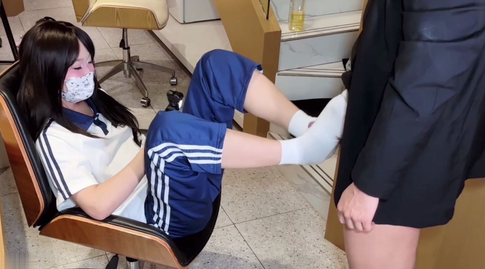 糖心VlogUp主【爱吃雪糕】内射骚穴 老师的特殊辅导 肉棒传输知识 连续内射粉嫩骚穴