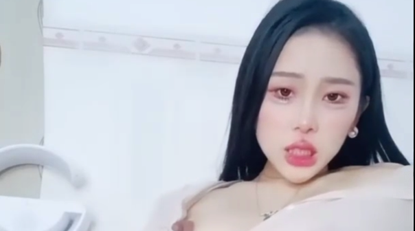 国产直播.高颜值女神盲盒系列-哺乳期人妻少妇_小点点_奶水狂喷射_挤奶自慰_激情抽插_7