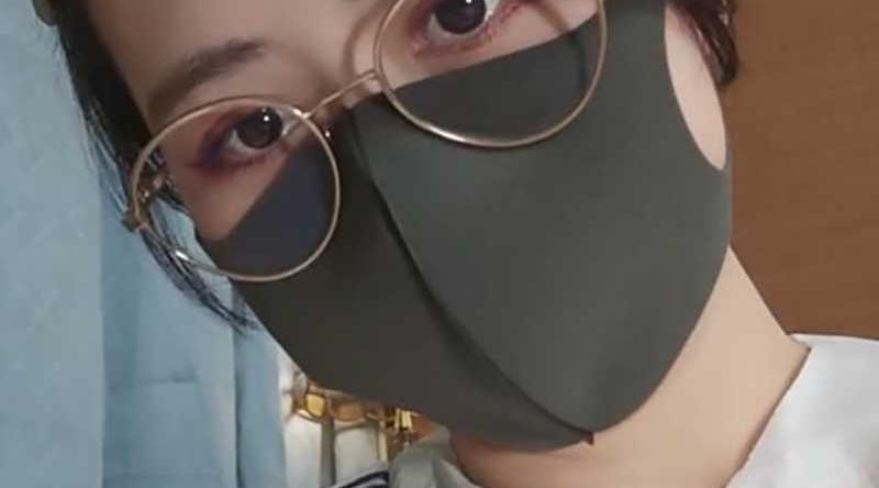 极品网红福利姬 奶咪Anaimiya 新作来袭 短发白丝死库水 展示粉嫩小穴 激情自慰爽翻天！