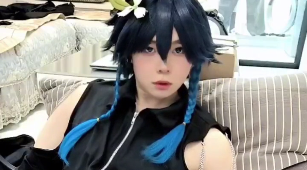 【伪娘】推特伪娘小梦明天再努力cos原神巴巴托斯