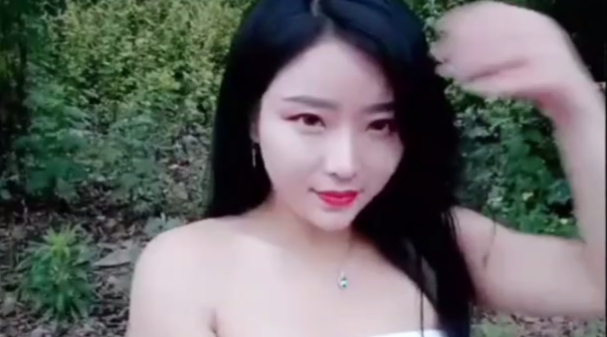 国产直播.高颜值女神盲盒系列-苏妲己 户外偶遇山区护林员大叔直接野战-原版高清无水印