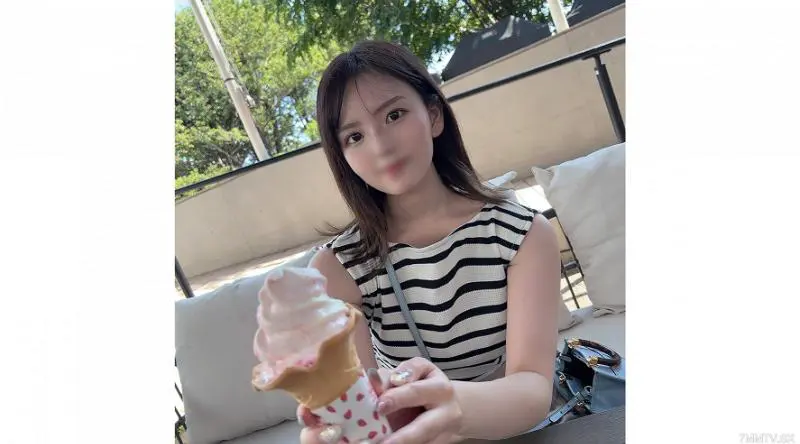 FC2-3973082 ，美丽、皮肤白皙、意志坚强的女运动家，今年20岁，现在是职业学生！ ！一面歌可爱，一面歌第一，第一感觉达到高潮，射精在嘴里射精一样！ ！