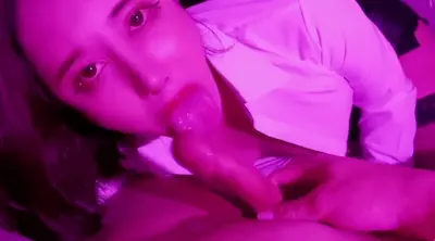 网红美女 Ts王可心 身材长相一流的女神 看到硬起来的阳具就会主动跪下 想吃更多根鸡巴的反差婊！