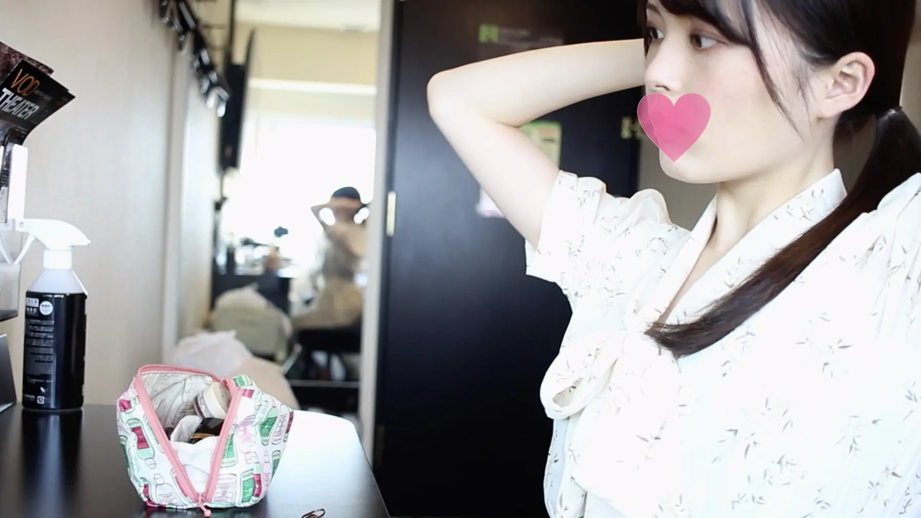 FC2-PPV-1401549圧倒的美少女 美しすぎる現役JD由香