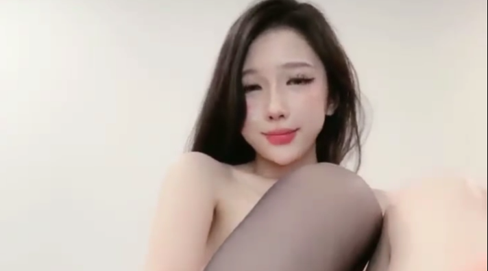 国产直播.高颜值女神盲盒系列-【豆豆学妹】甜美御姐女神_性感身材大长腿！就是嫩_奶子非常极品_蕾丝诱惑_全裸沐浴_扣穴自慰_7