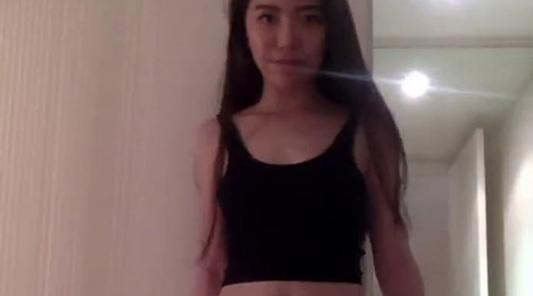 高颜值中国留学生背着男友偷吃洋屌 暴力扩张调教完美露脸 被手掌啤酒瓶轮插双穴 尺度相当炸裂！