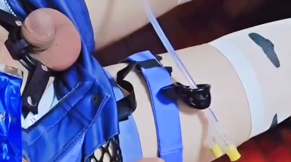 【伪娘】终于明白了为什么困龙锁还能尿尿