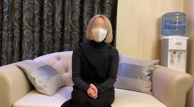 FC2-PPV-4647864 个性与气质存在性感差距的27岁美发师。她迷失在许久未拥有的鸡巴里，发出狂喜的呻吟。