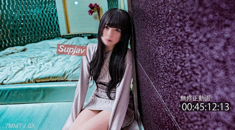 FC2-PPV-4278302 晚餐后，18岁的女孩Kazuya是家中最宠爱的人，常被视为一位慈爱的父母。原始的年糕。