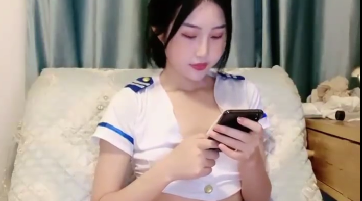 国产直播.高颜值女神盲盒系列-柠檬er】校花级女神 首次使用打炮机自慰~喷水~流白浆-v4