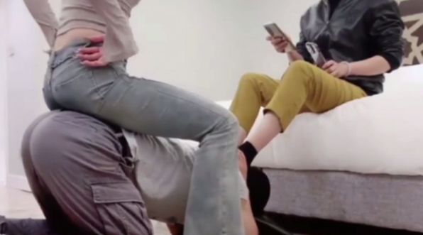 国产直播.高颜值女神盲盒系列-赵丽颖 母女一起调教家奴