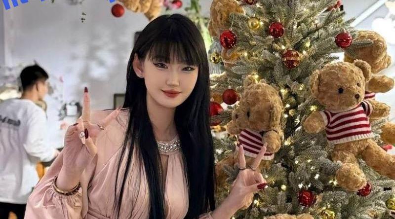 泡良大神 fKabuto 约炮湖南大二艺术生 性感尤物被戴上狗链调教 各种姿势爆操打桩娇喘连连！