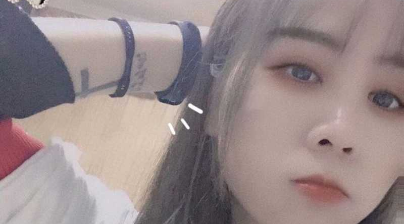 沧州26岁清纯美女 约炮视频流出 穿开档丝袜被瓜友后入爆操 内射流精特写镜头 淫荡到爆！