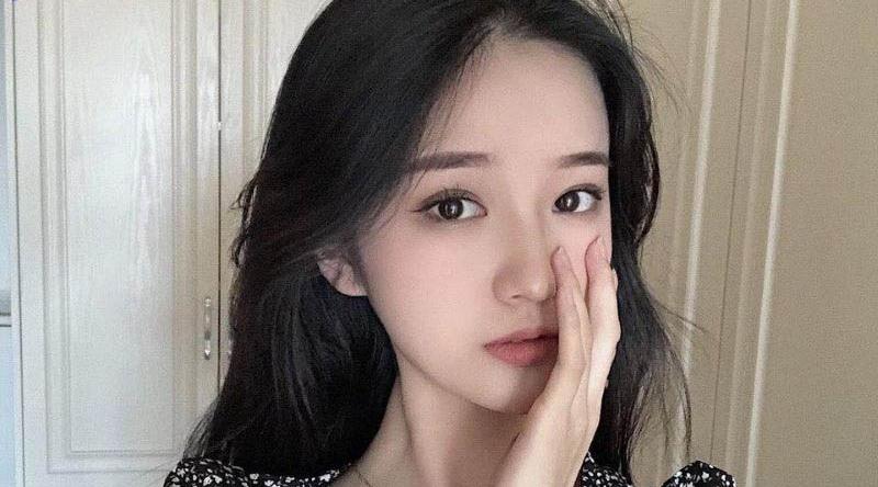 高颜值清纯大学校花不雅私拍流出 白嫩肌肤吹弹可破 跳蛋自慰淫水横流！