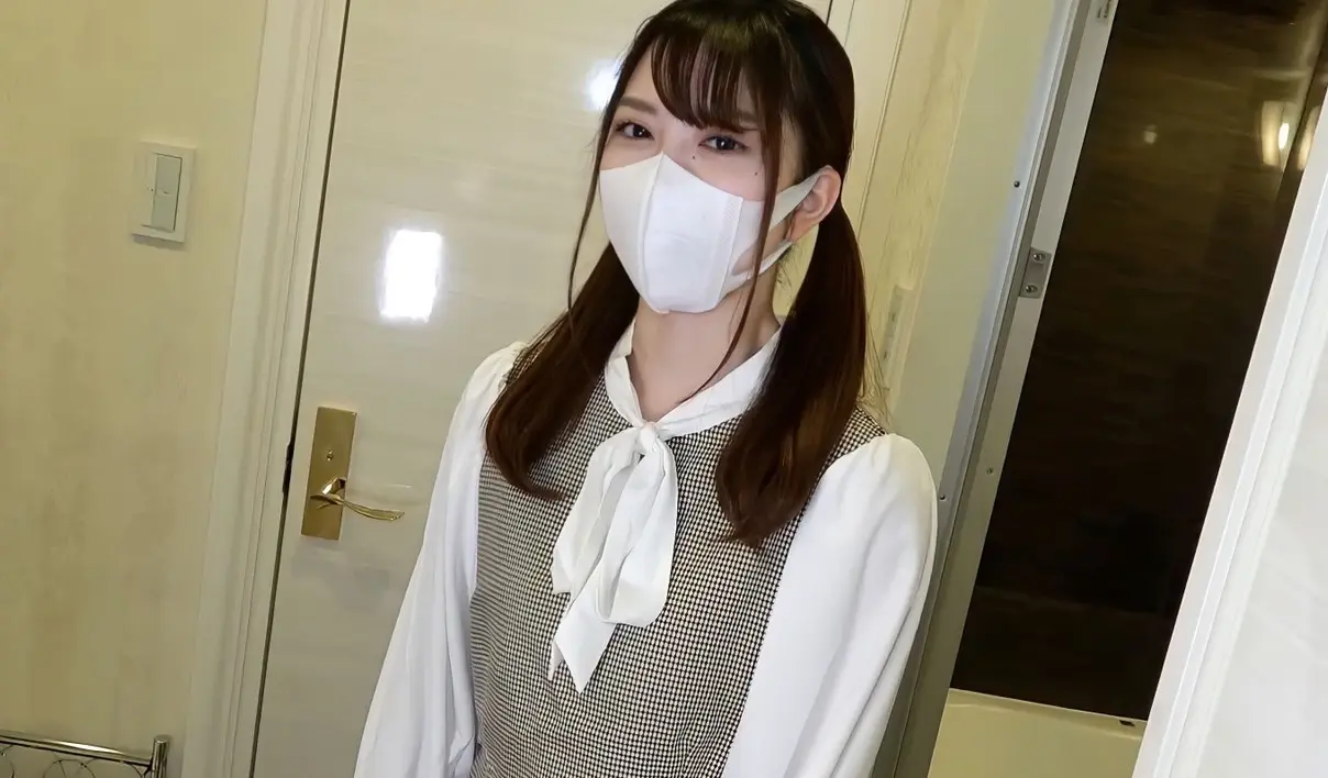 FC2 PPV 3124454 新作 有点娇嫩紧致的小穴 清纯超可爱学院派