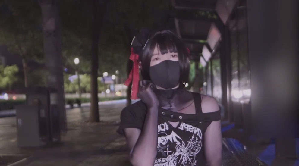 【男娘】推特xixiyaxixi1吊带衫短裙公交车站露出，没有线下单杀的场面吗