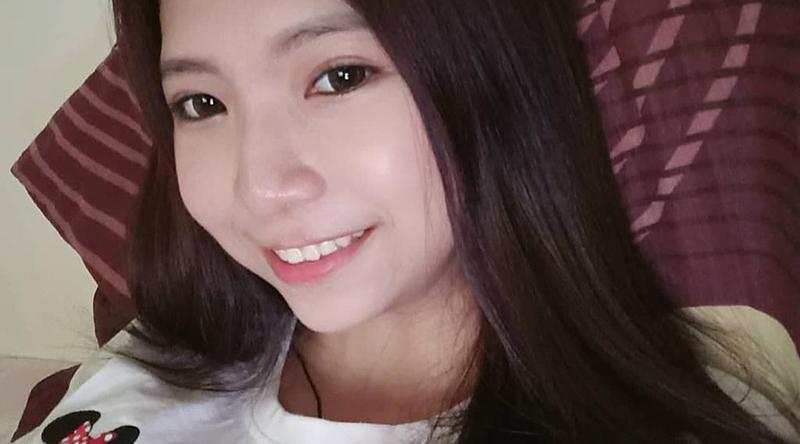 清纯美少女和男友 陈子贤 性福生活大曝光 朋友圈直播做爱 逆天骚操作太炸裂！