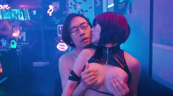 麻豆传媒 FCD-6902 无法承受深入我体内的巨根